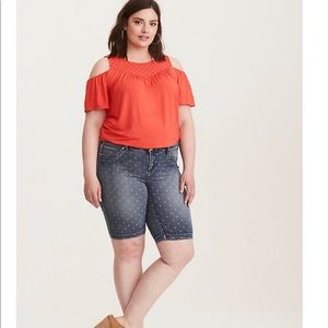 COLD SHOULDER TOP TORRID 4
